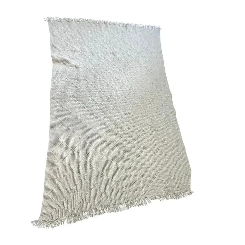 Beautiful, heavyweight knitted blanket